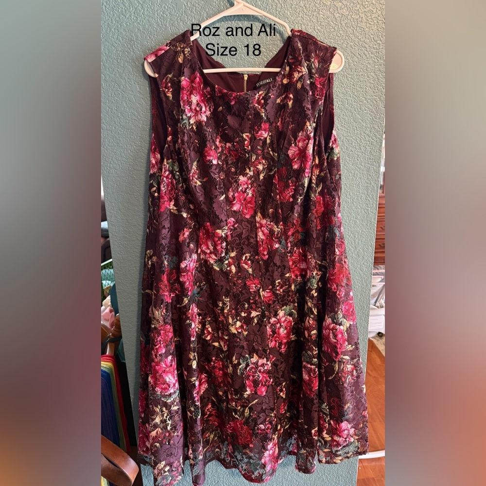 Roz & Ali Floral Dress - Burgundy and Pink